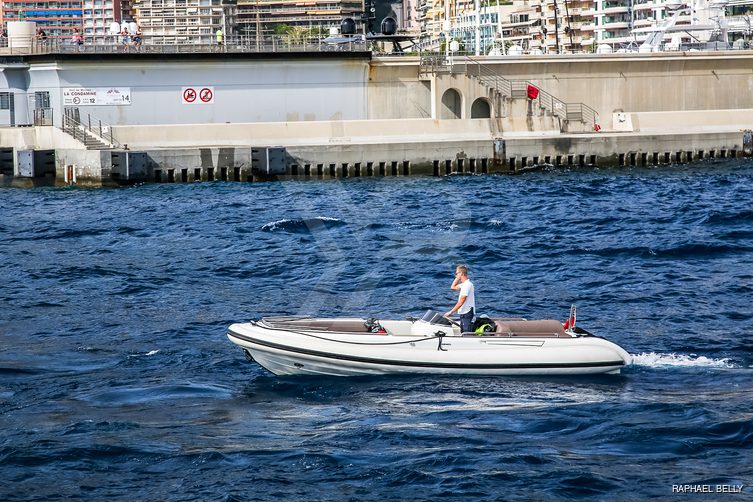 Mado yacht exterior 7