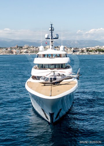 Faith yacht exterior 33