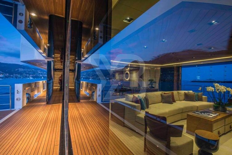 Life Saga II yacht interior 8