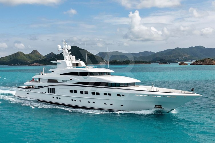 Sea Pearl yacht exterior 2