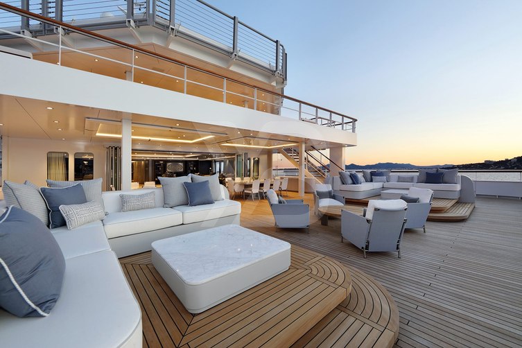 Andromeda yacht exterior 5