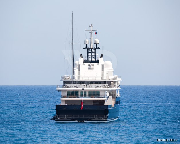 Le Grand Bleu yacht exterior 20