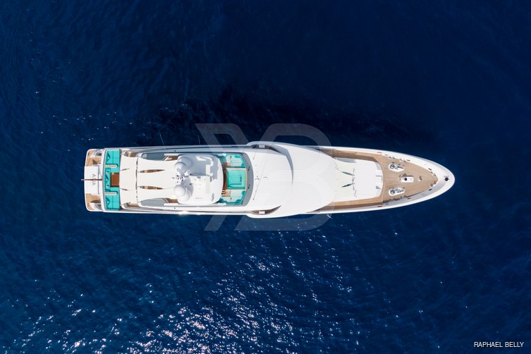 Asia yacht exterior 95