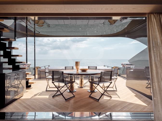 Effe yacht exterior 10