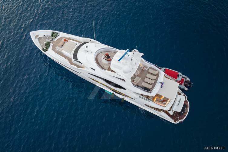 Fandango yacht exterior 5