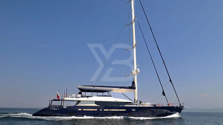 Legato yacht exterior 2