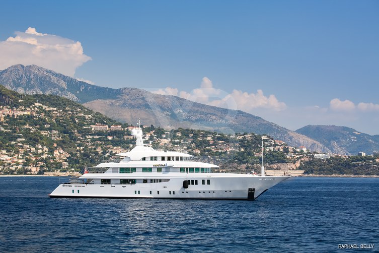 Nora yacht exterior 2