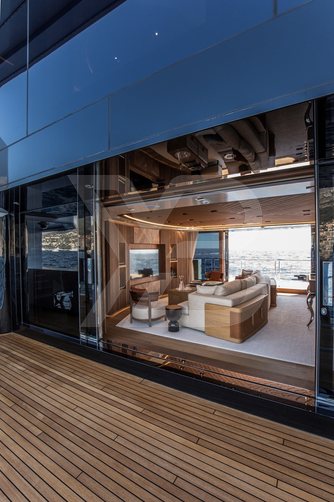 Life Saga II yacht interior 12