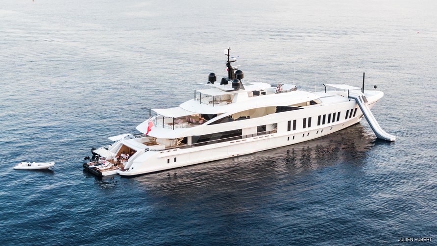 Samurai yacht exterior 10