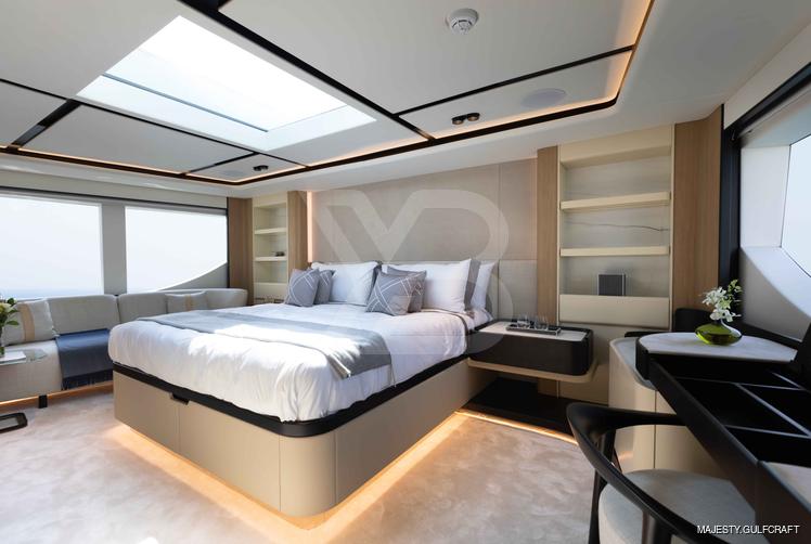 Sandbank yacht interior 17