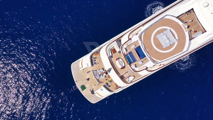 Alaiya yacht exterior 6