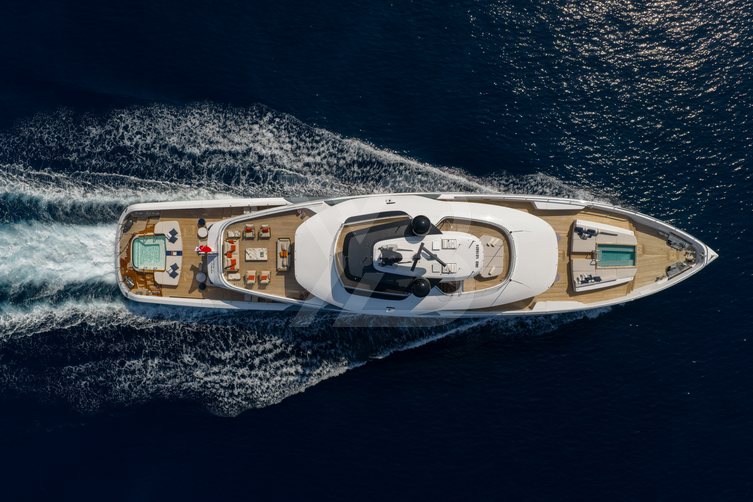 Acqua Chiara yacht exterior 14
