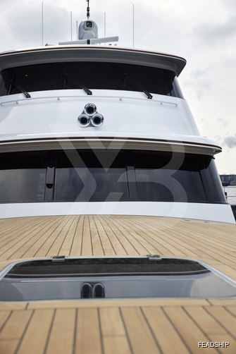 Catch yacht exterior 9