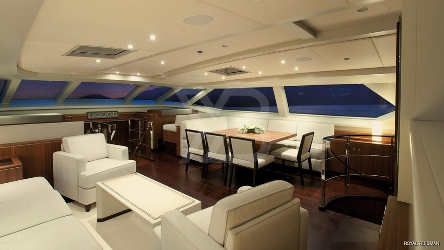 Blue Papillon yacht interior 6