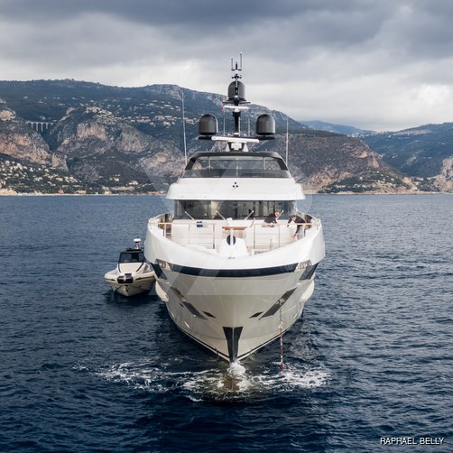 Aily yacht exterior 8