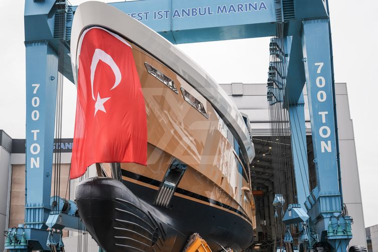 Tamasha yacht exterior 7