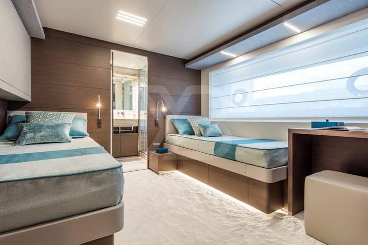 Roma VII yacht interior 20