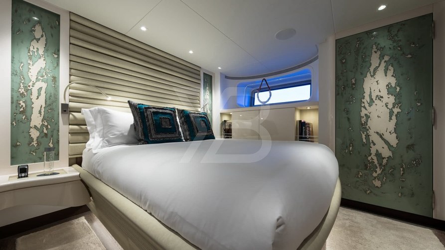 Ngoni yacht interior 16