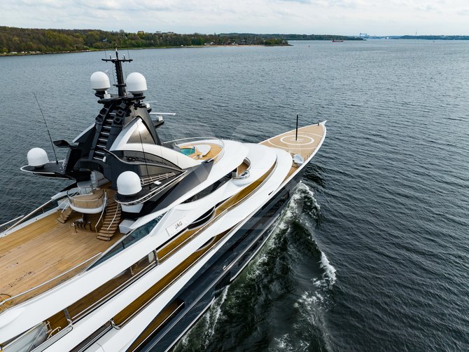 Kismet yacht exterior 71