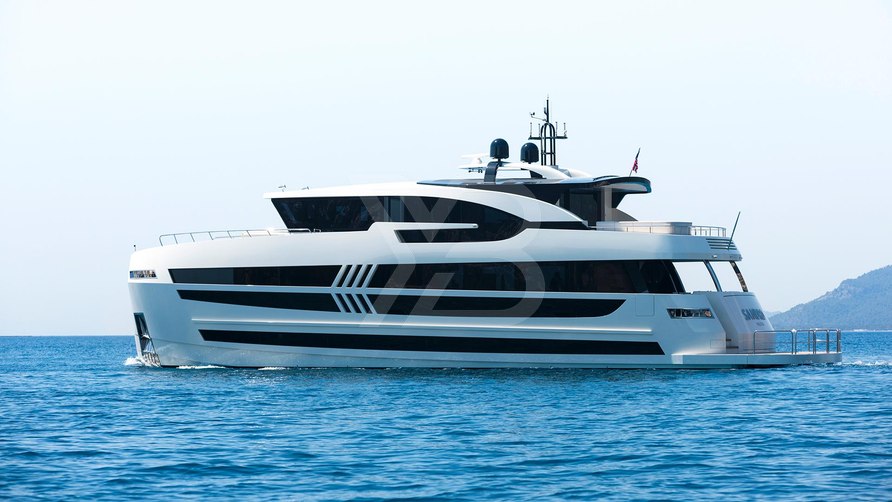 Sandro yacht exterior 5