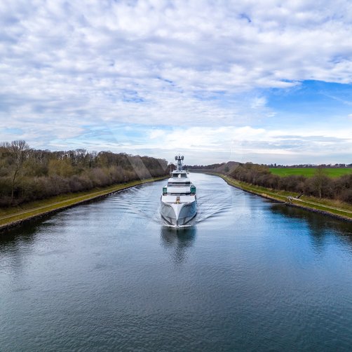 Norn yacht exterior 13