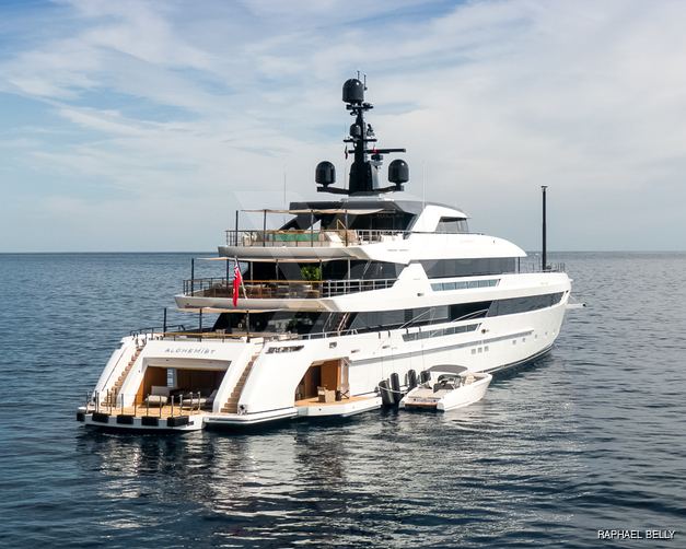 Alchemist yacht exterior 15