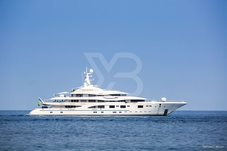 Meridian A yacht exterior 23