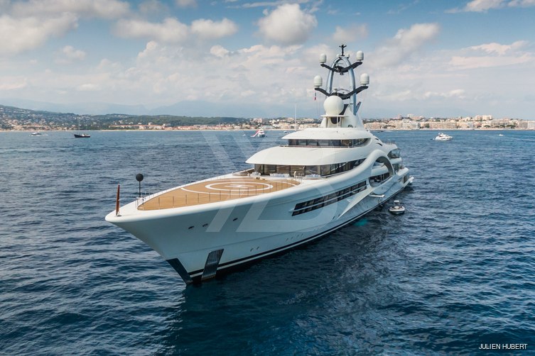 Anna yacht exterior 28