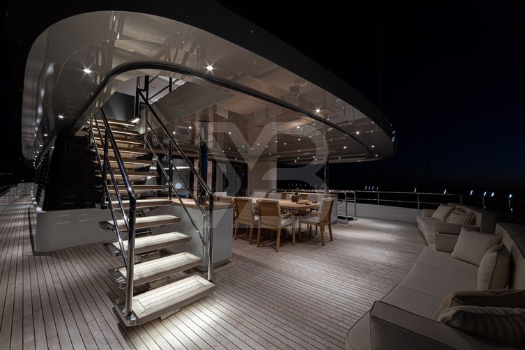 Framura yacht interior 17