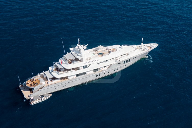 Siren yacht exterior 6