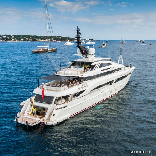 Florentia yacht exterior 33