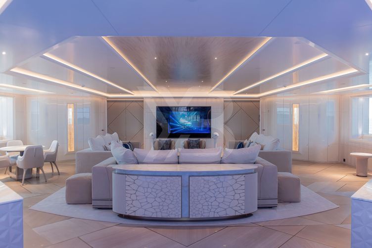 H3 yacht interior 9