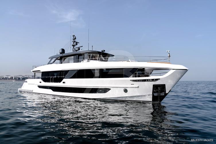 Dil yacht exterior 20