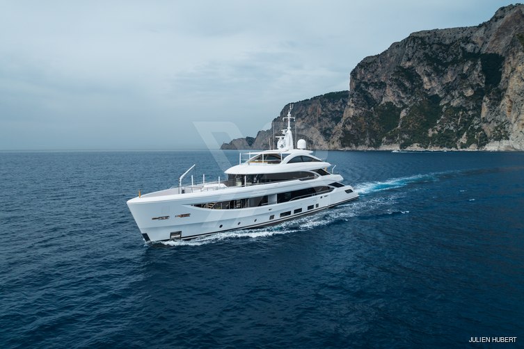 Lady I yacht exterior 26