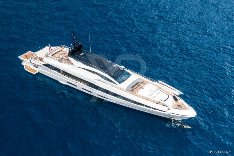 GoldenEye yacht exterior 3