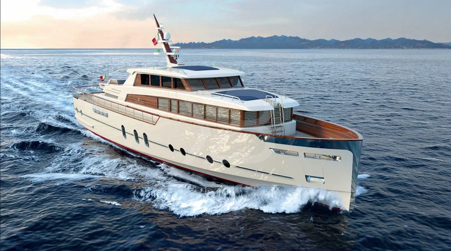 Vero yacht exterior 4