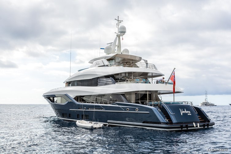 Viatoris yacht exterior 8