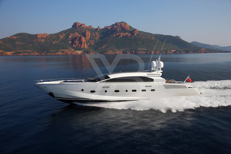 KESTREL yacht exterior 2