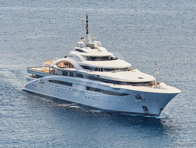 Maryah yacht exterior 13