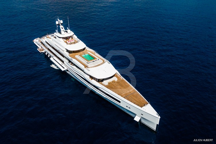 Mar yacht exterior 45