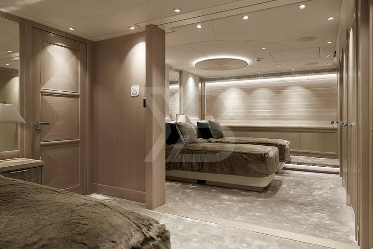 Irisha yacht interior 25