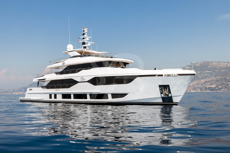 Olivia yacht exterior 2