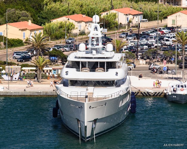 Nautilus yacht exterior 4