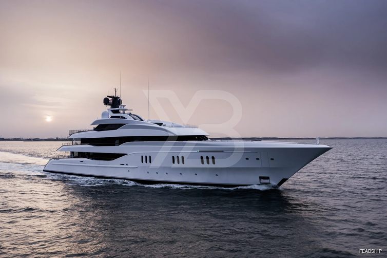 Vanish yacht exterior 8