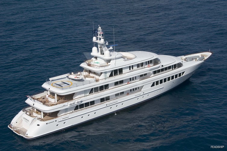 Utopia yacht exterior 8