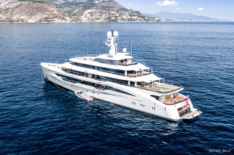 Energy yacht exterior 12