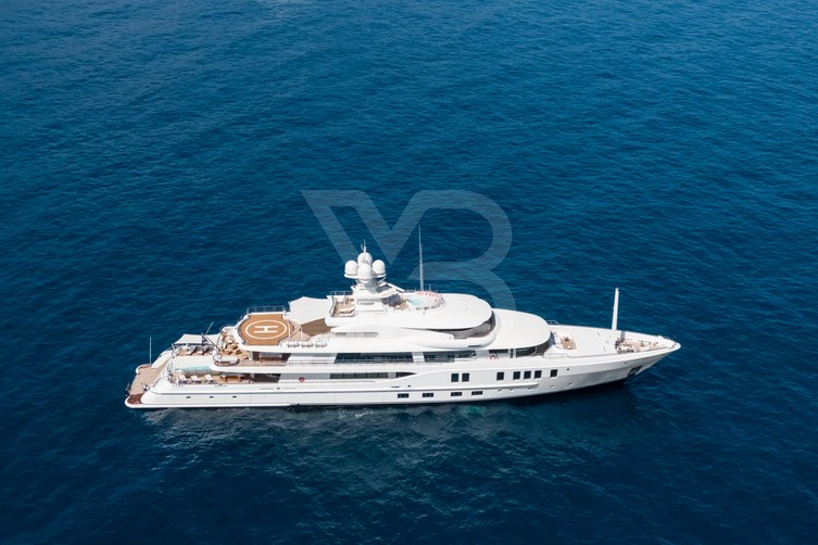 New Secret yacht exterior 2