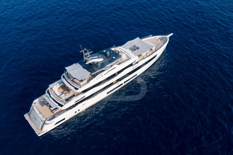 IVAH511 yacht exterior 5