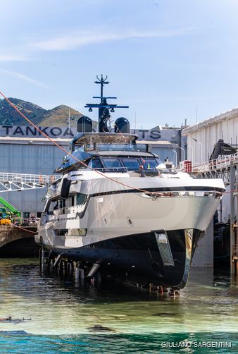 Loewe yacht exterior 3