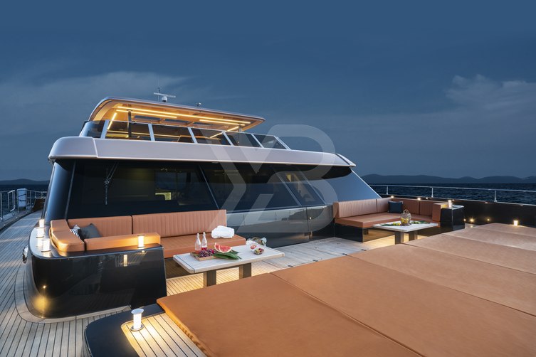 Shimali yacht exterior 3